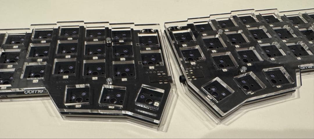 新品】corne v4 cherry 完成品 スケルトン 透明アクリル - メルカリ