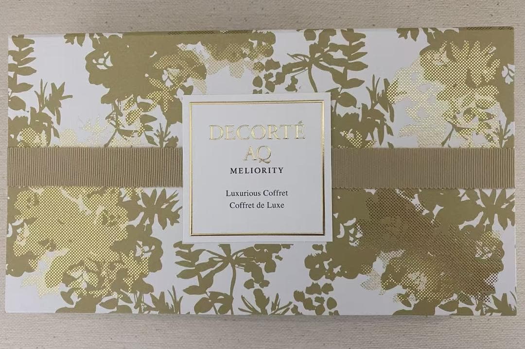 未使用】コスメデコルテ AQ ミリオリティ ラグジュリアスコフレIV
