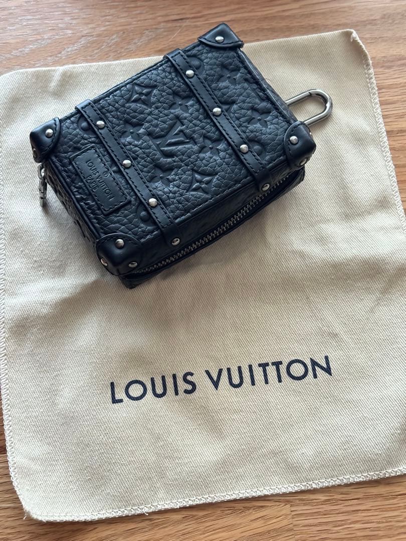 ルイヴィトン トリヨン クレ バックパック トランク M00850 キーリング ルイ・ヴィトン「ポルト クレ・バックパック トランク」M00850「2020