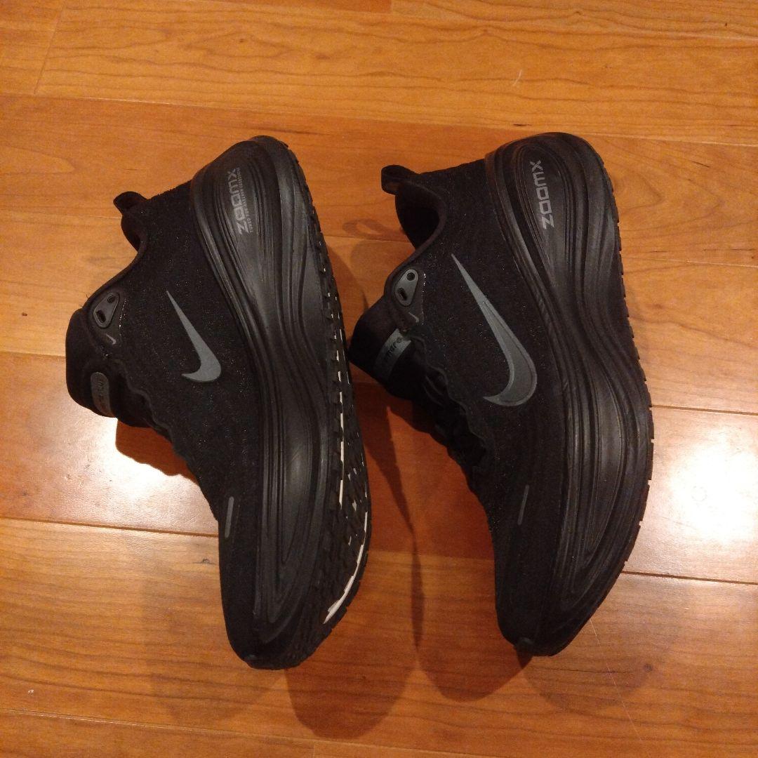 Nike ボメロプラス　(26.5cm)