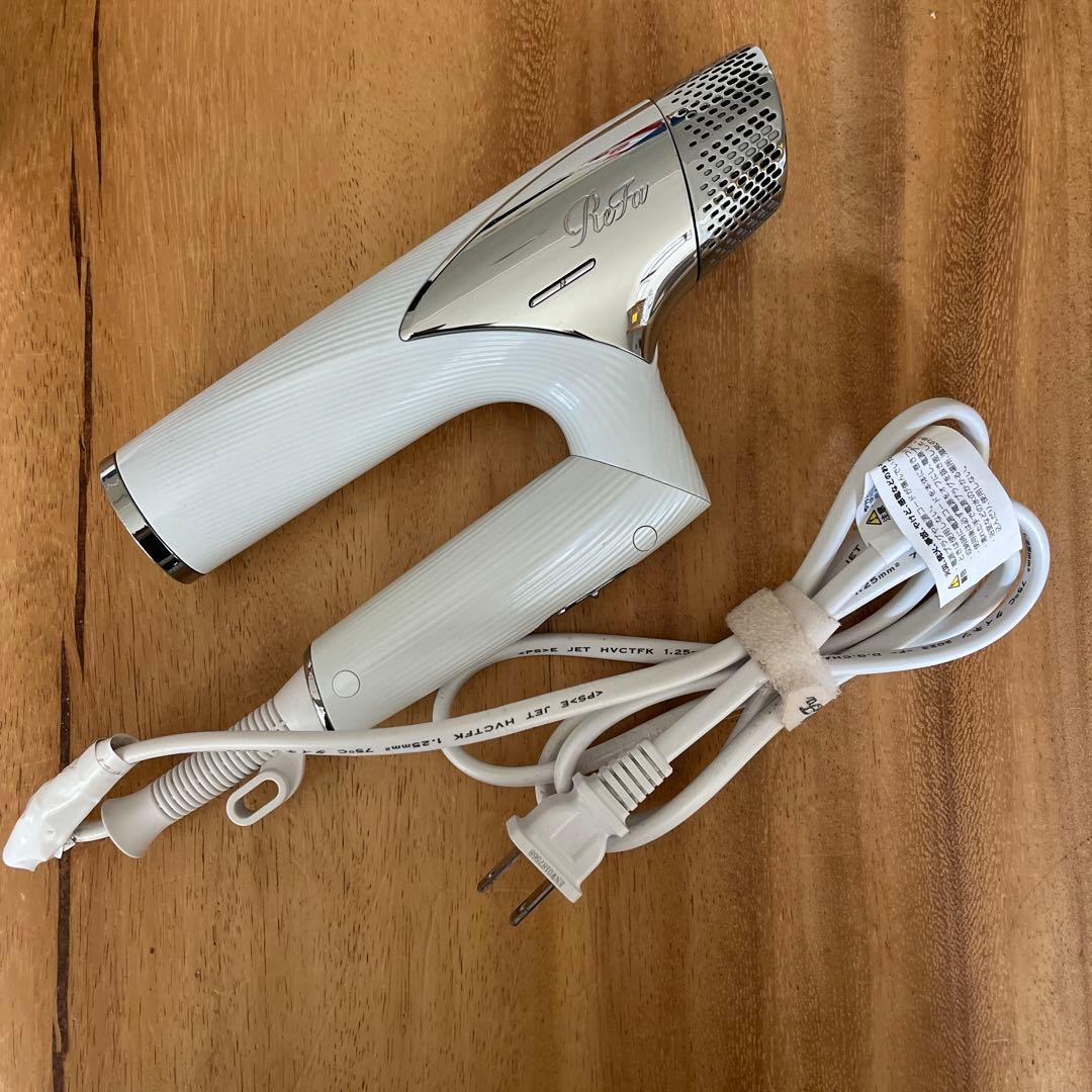 ジャンク品】リファ RE-AN-02Aヘアドライヤー ホワイト