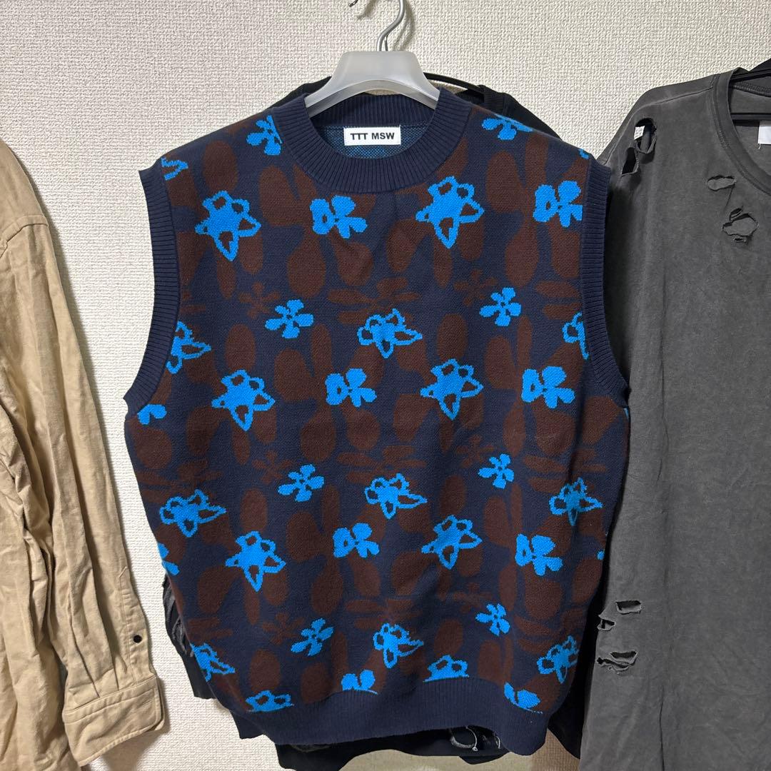 小*栗様 TTT MSW 花柄ノースリーブベスト L TTT MSW 20AW ニットベスト フラワー 花柄 ttt_msw - メルカリ