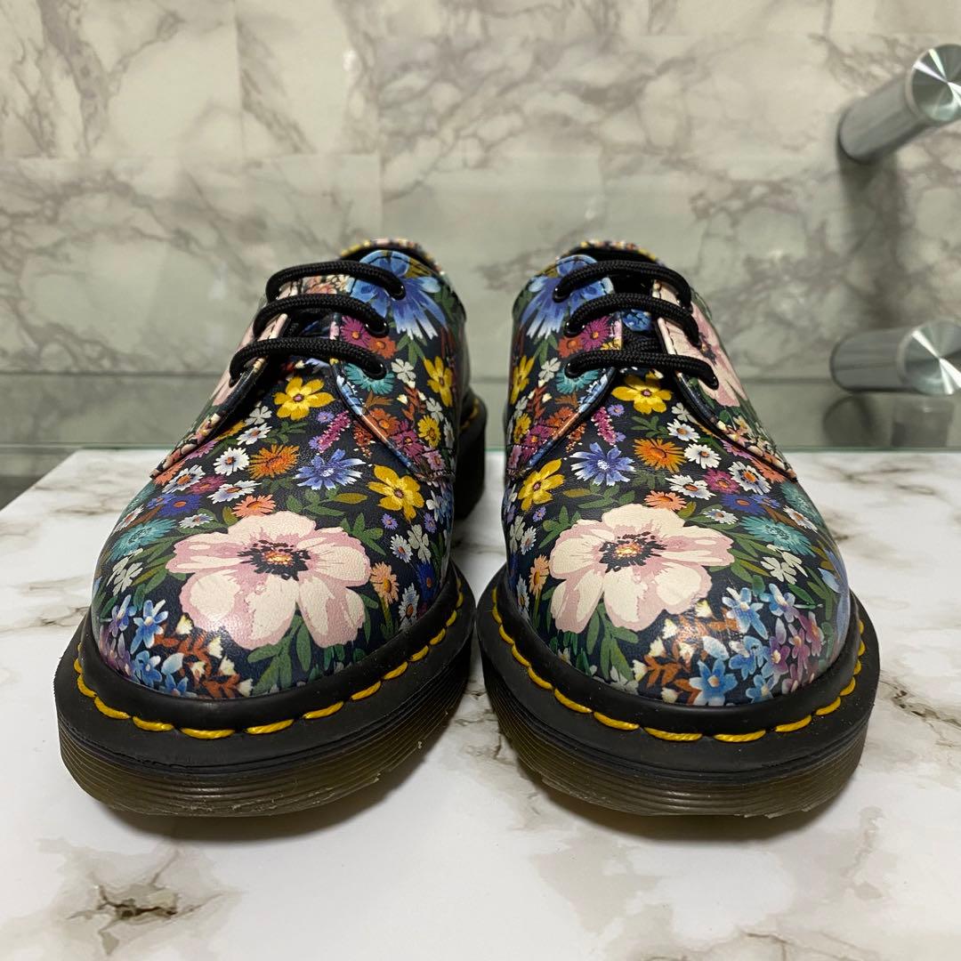 綺麗 美品 Dr.Martens ドクターマーチン 3ホール フラワー 花柄 - メルカリ