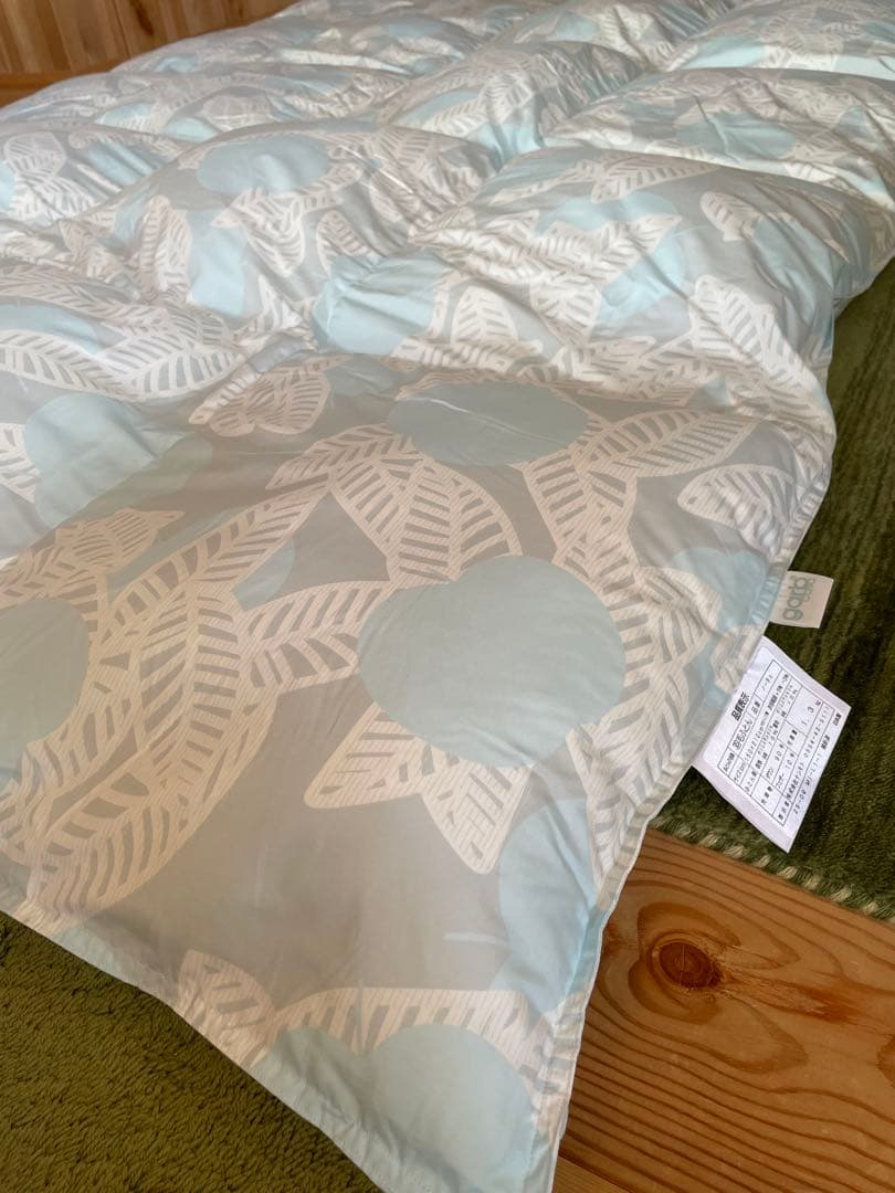 日本製　羽毛布団　シングル　イングランド産ホワイトダウン90% 1.3kg 2枚