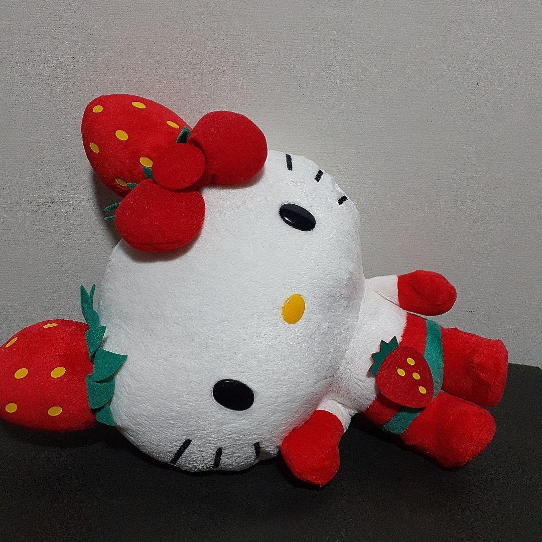 サンリオハローキティ いちごマンぬいぐるみ 非売品 - メルカリ