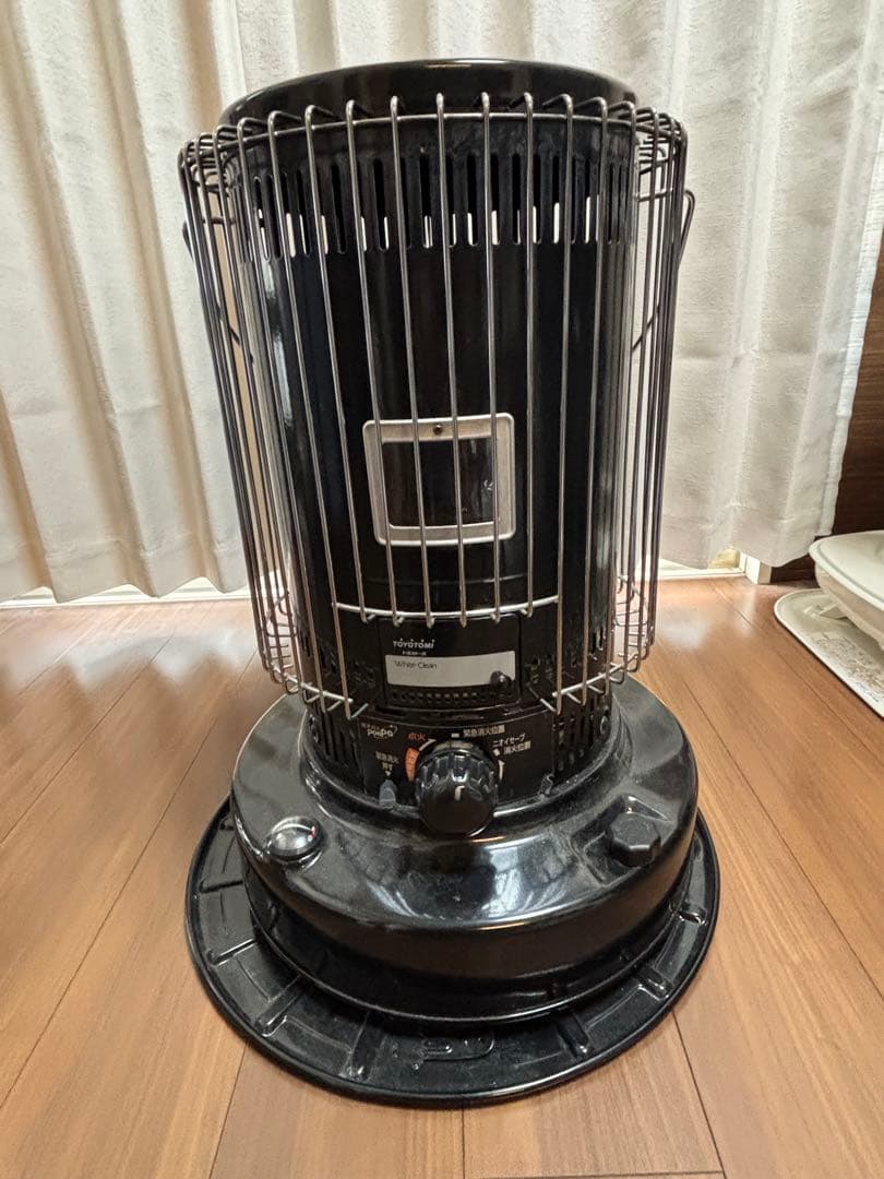 TOYOTOMI トヨトミ 石油ストーブ KS-67H(ブラック) 2018年製 - メルカリ