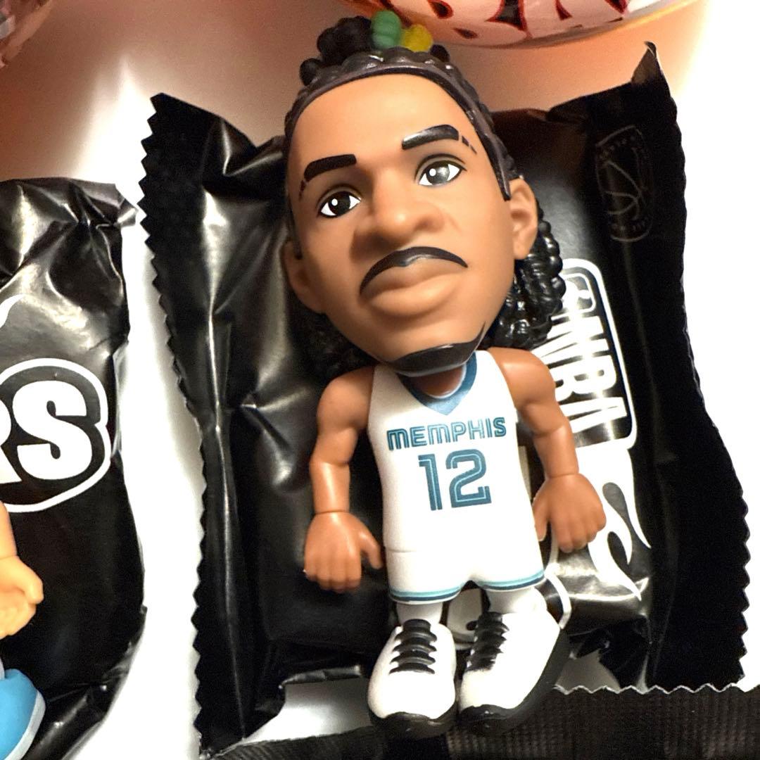 新品NBA BALLERS フィギュア 11体 レブロン コニー 外装フィルム付