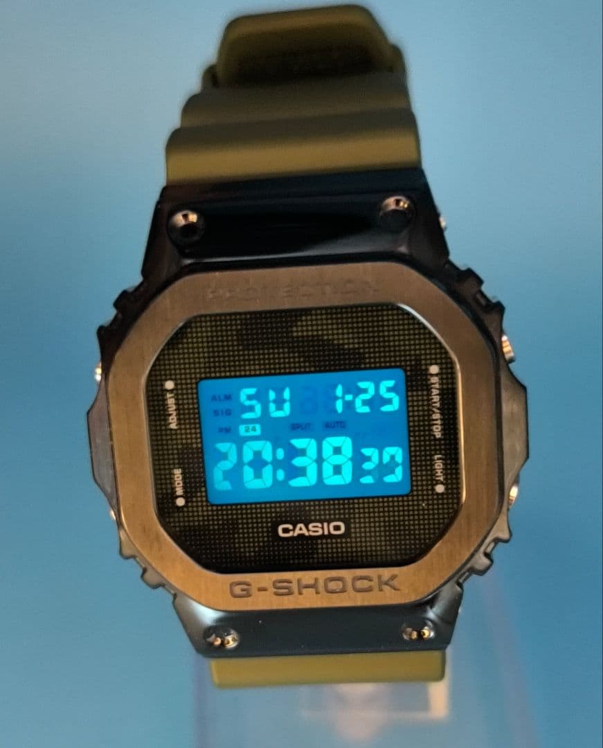 極美品】G-SHOCK GM-5600B-3JF 迷彩グリーン電池新品 - メルカリ