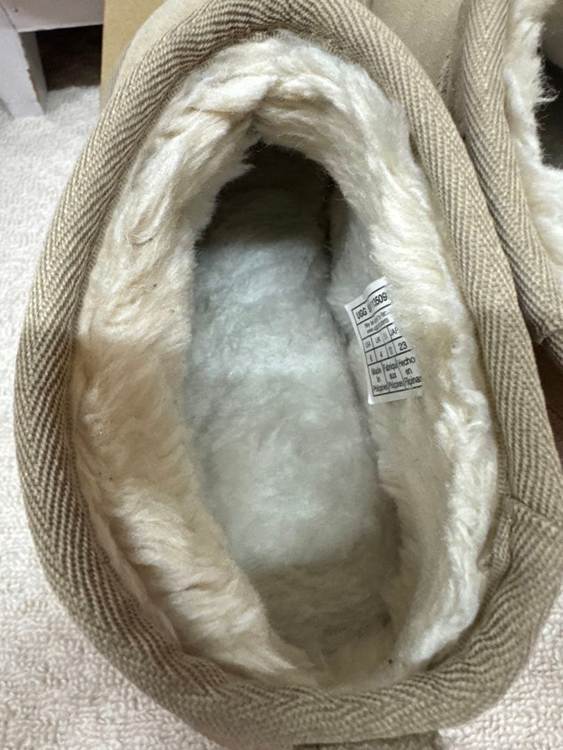 UGG 厚底ムートンブーツ　23.0cm