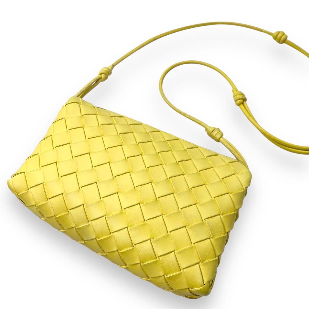 美品□ボッテガヴェネタ ループ ショルダーバッグ Loop イエロー
