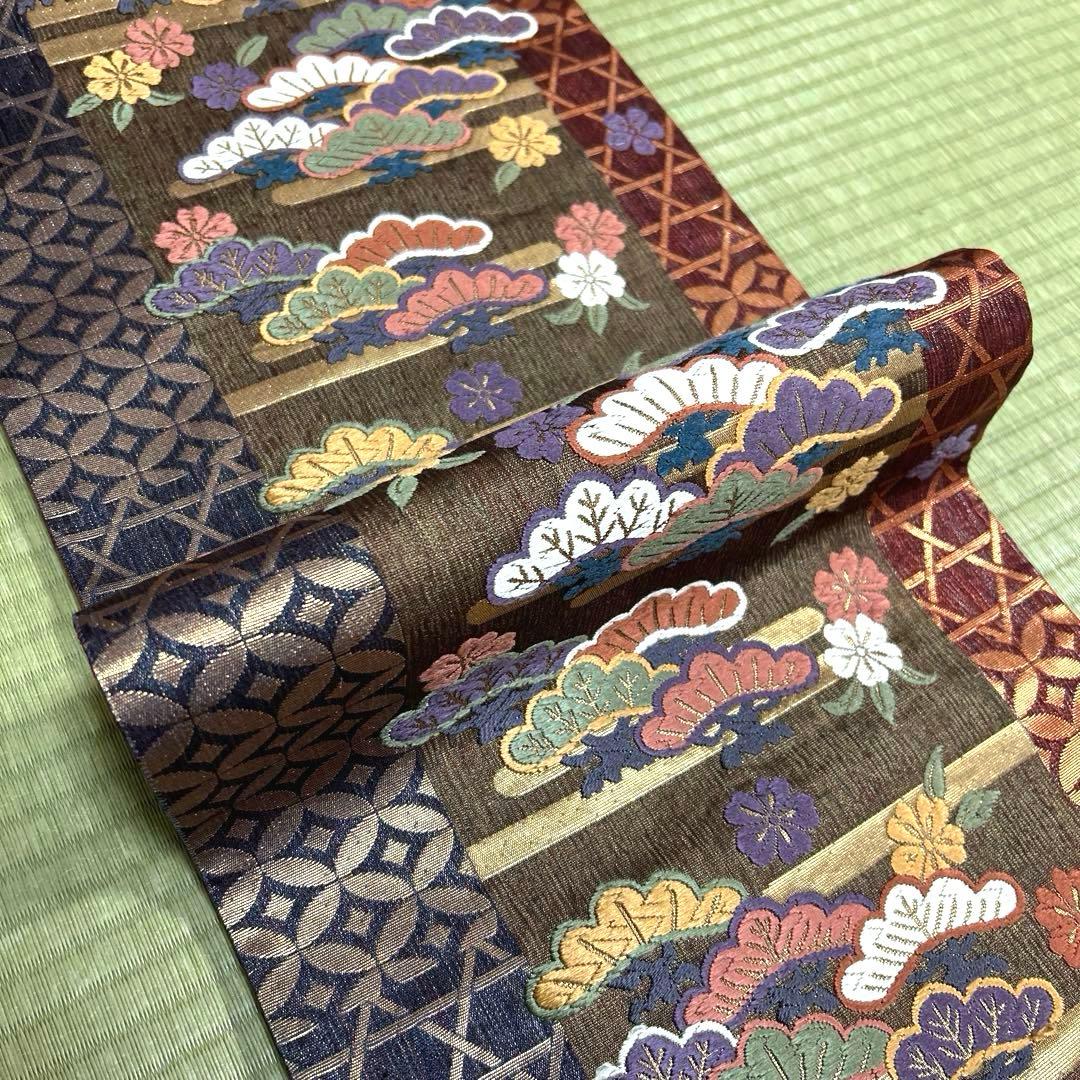 正絹 袋帯 【松 花 七宝模様】 - メルカリ