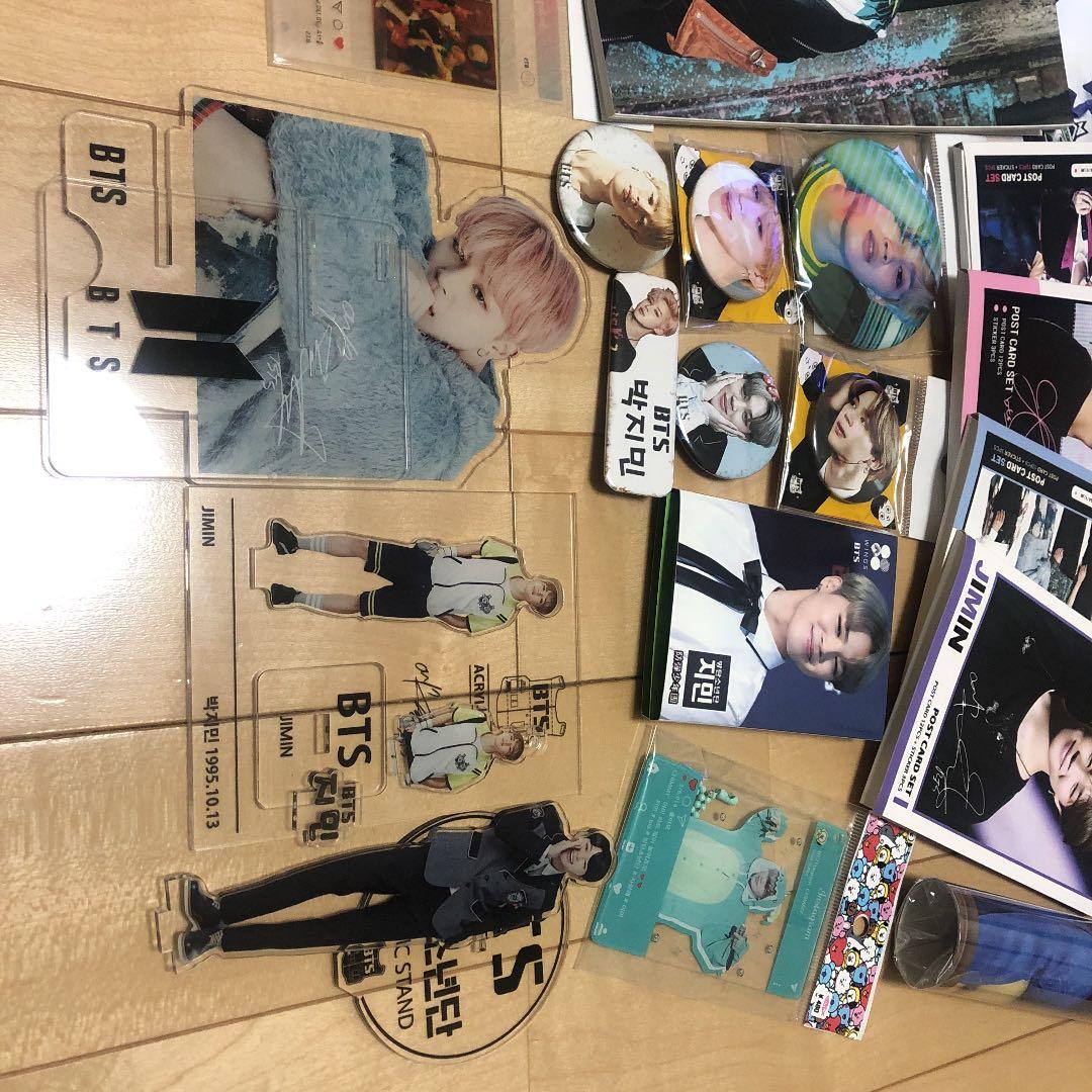 BTS グッズまとめ売り - メルカリ
