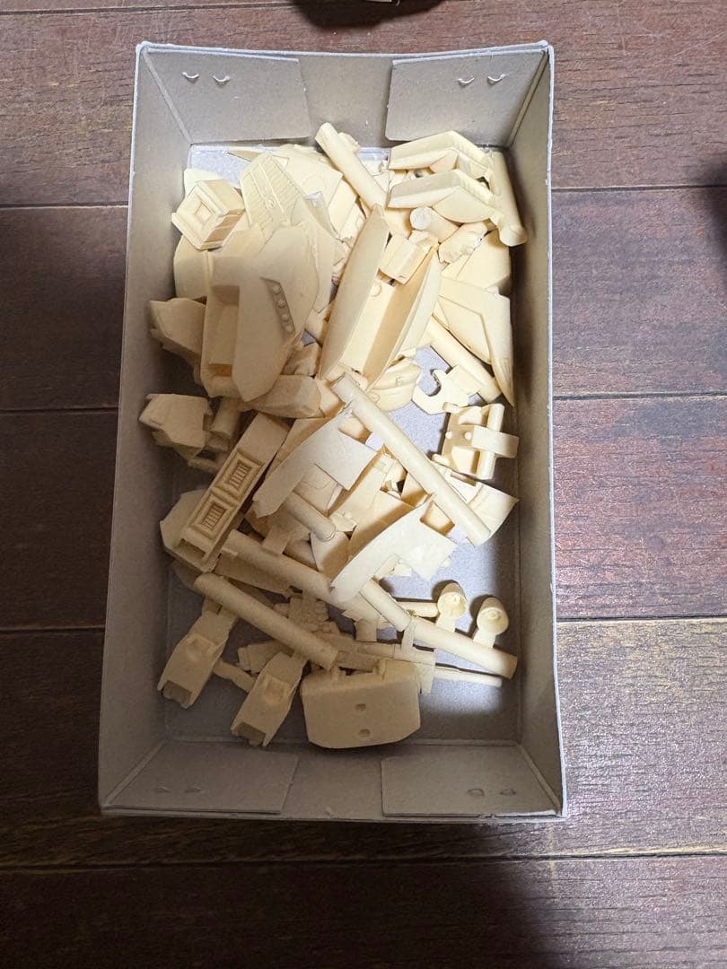 ハ*ド様 B-club 1/144 ドムットリア 未組み立て - メルカリ