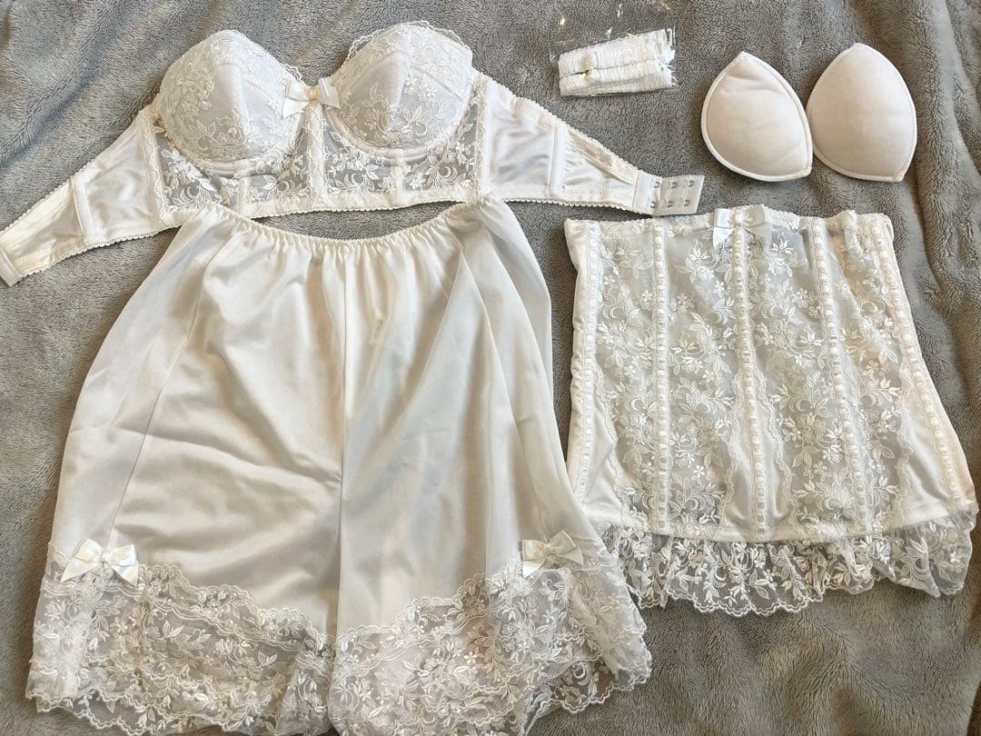 セモア　ブライダルインナー　B70 フレアパンツ セモアブライダルインナーB70 - メルカリ