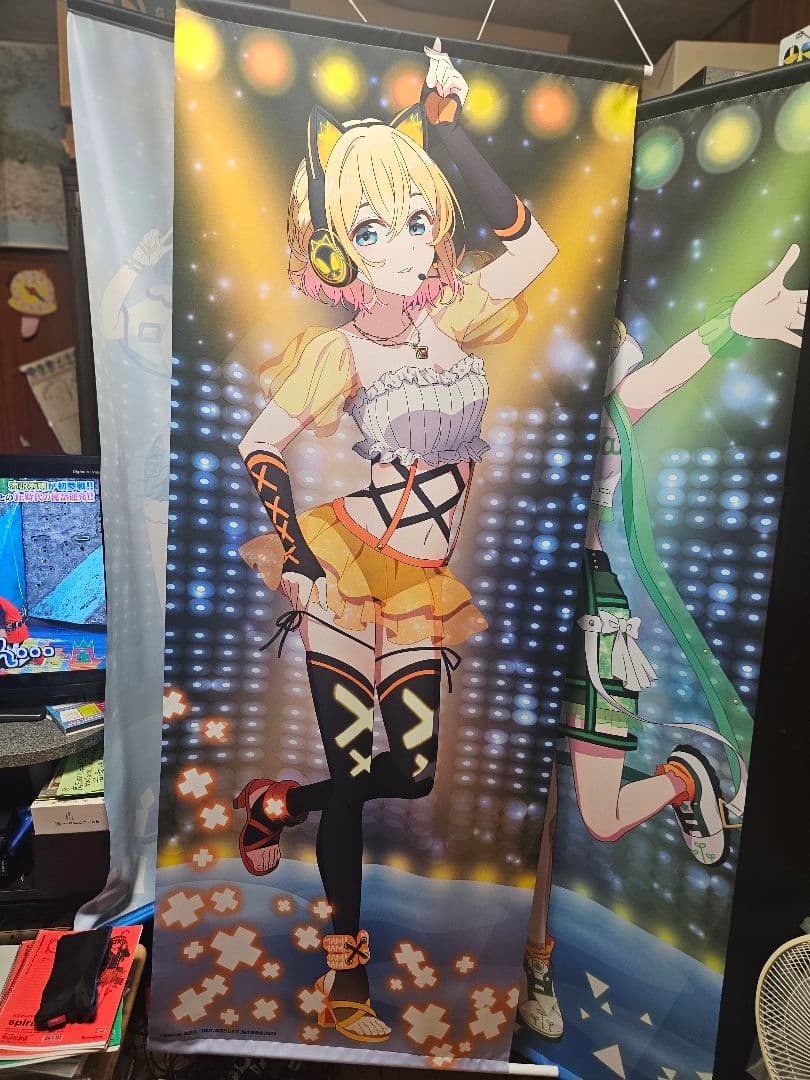 中野四葉、七海真美、水瀬渚、月島流星の等身大タペストリー - メルカリ