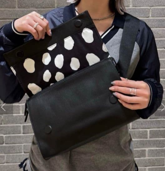 ear PAPILLONNER イアパピヨネ　ワイドテープショルダー　ブラック 買って正解！》ワイドテープショルダー - ear PAPILLONNER