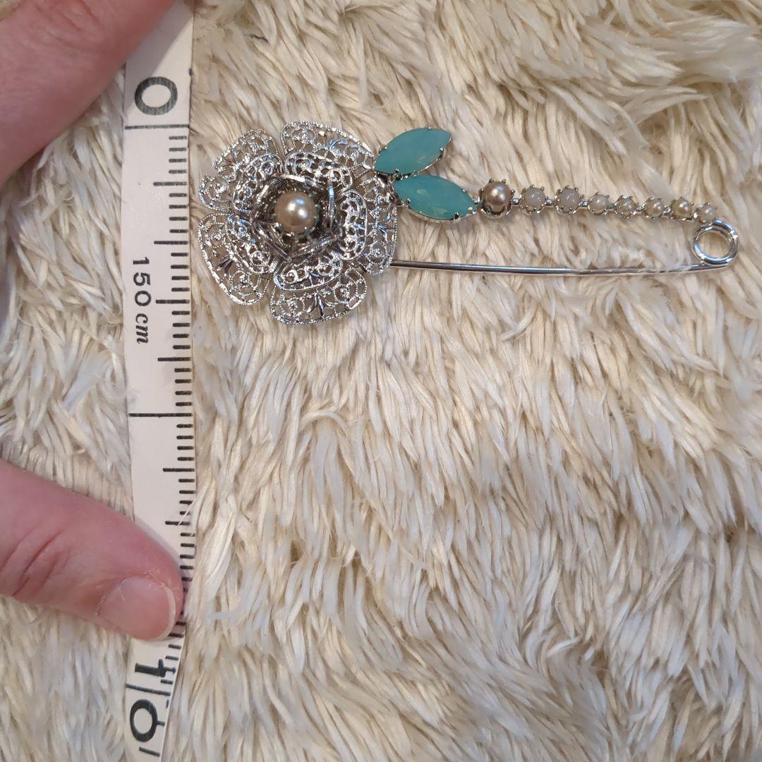 imac 花形ブローチ シルバー 青い葉 - メルカリ