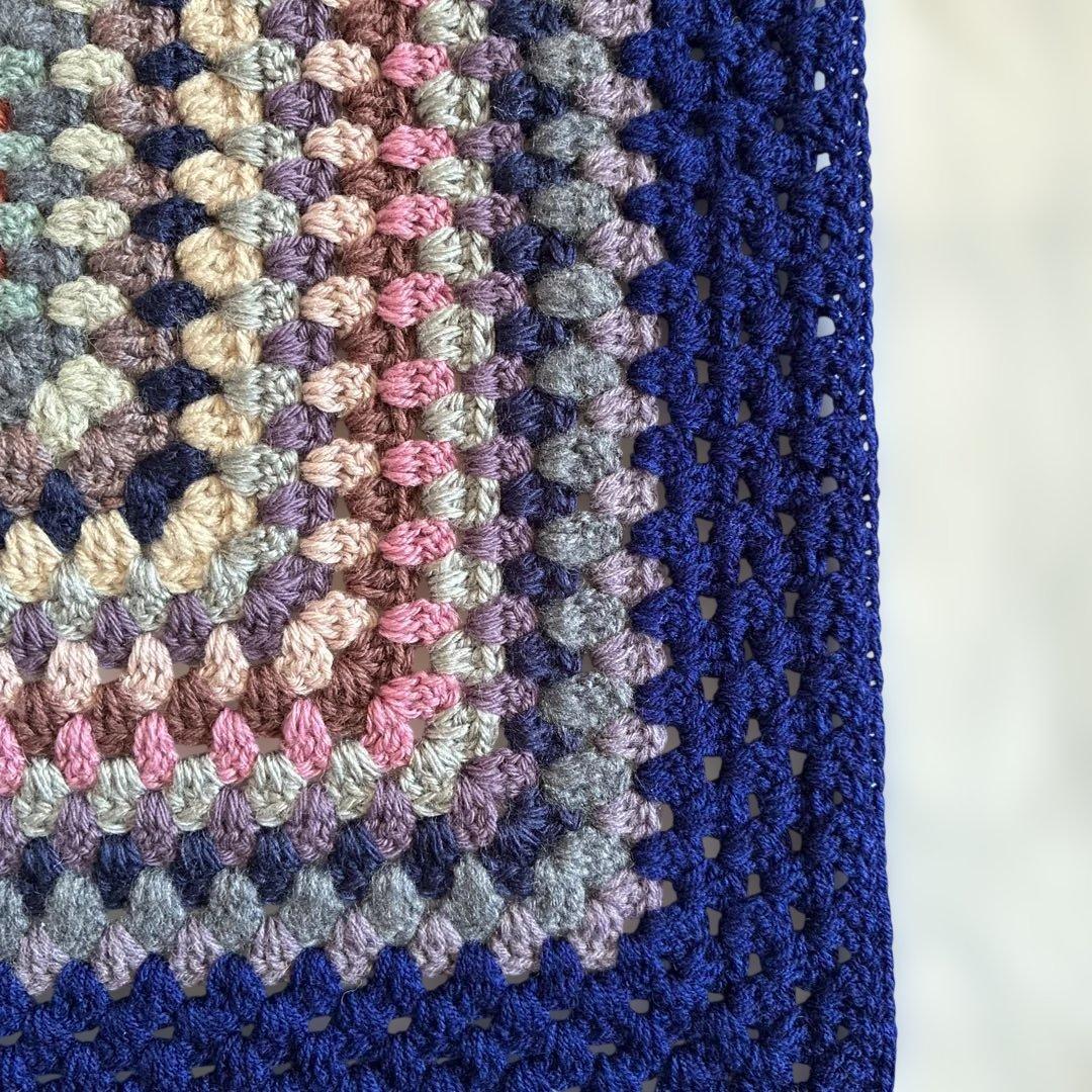 手編み マルチカバー グラニースクエア - メルカリ