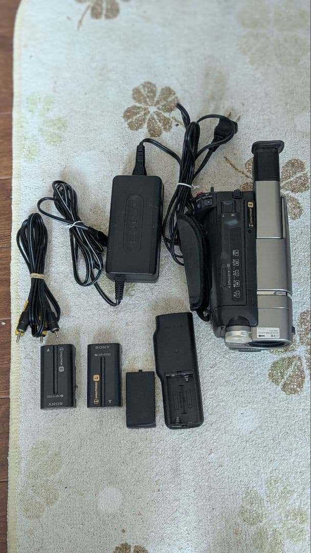 ソニーVideo CCD-TRV80 N 80✕DiGiTAL ZOO 値下げし