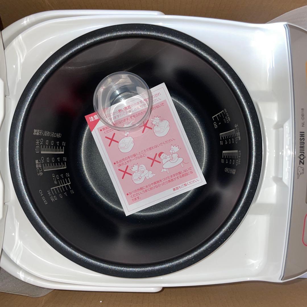 すみれ　Zojirushi NL-DB18-WA 炊飯器 1.8L