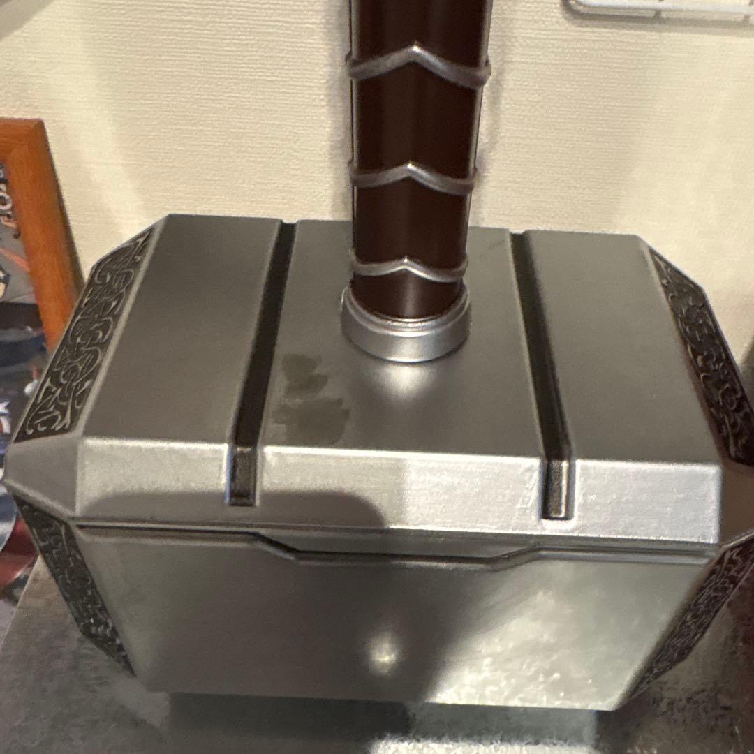 キャプテンアメリカ盾、ソームジョルニア、ストームブレイカー