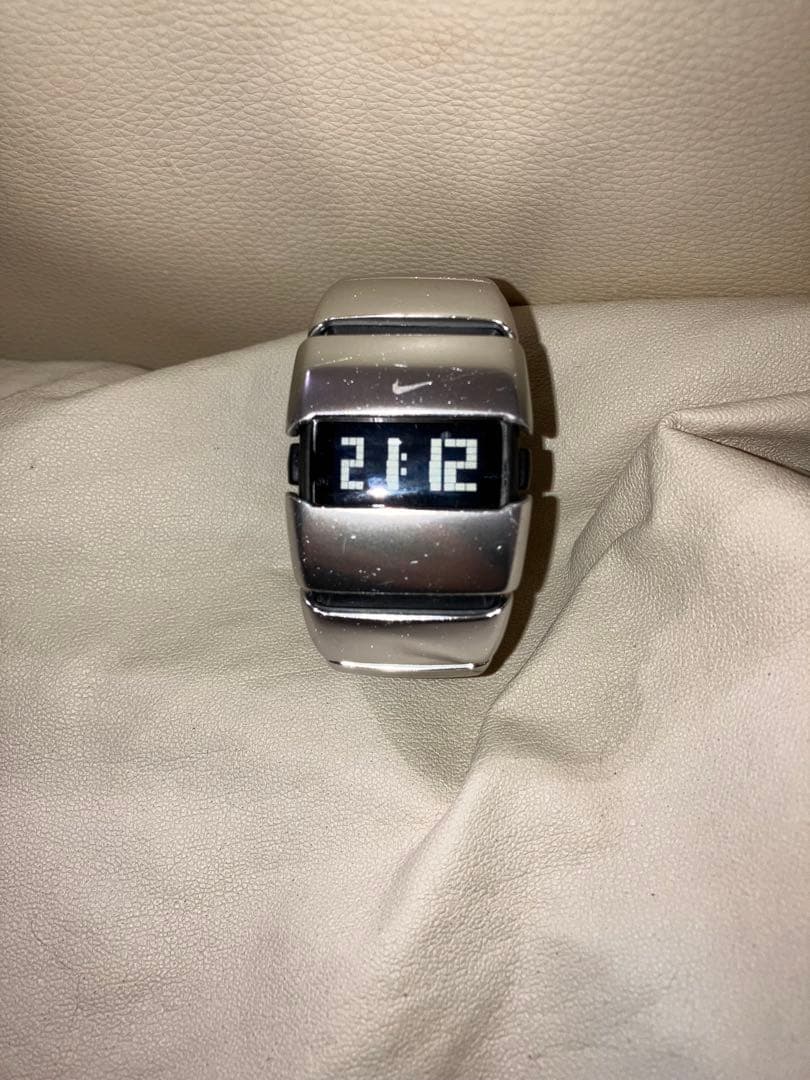 最終値下げ Nike D LINE 時計 8/31まで