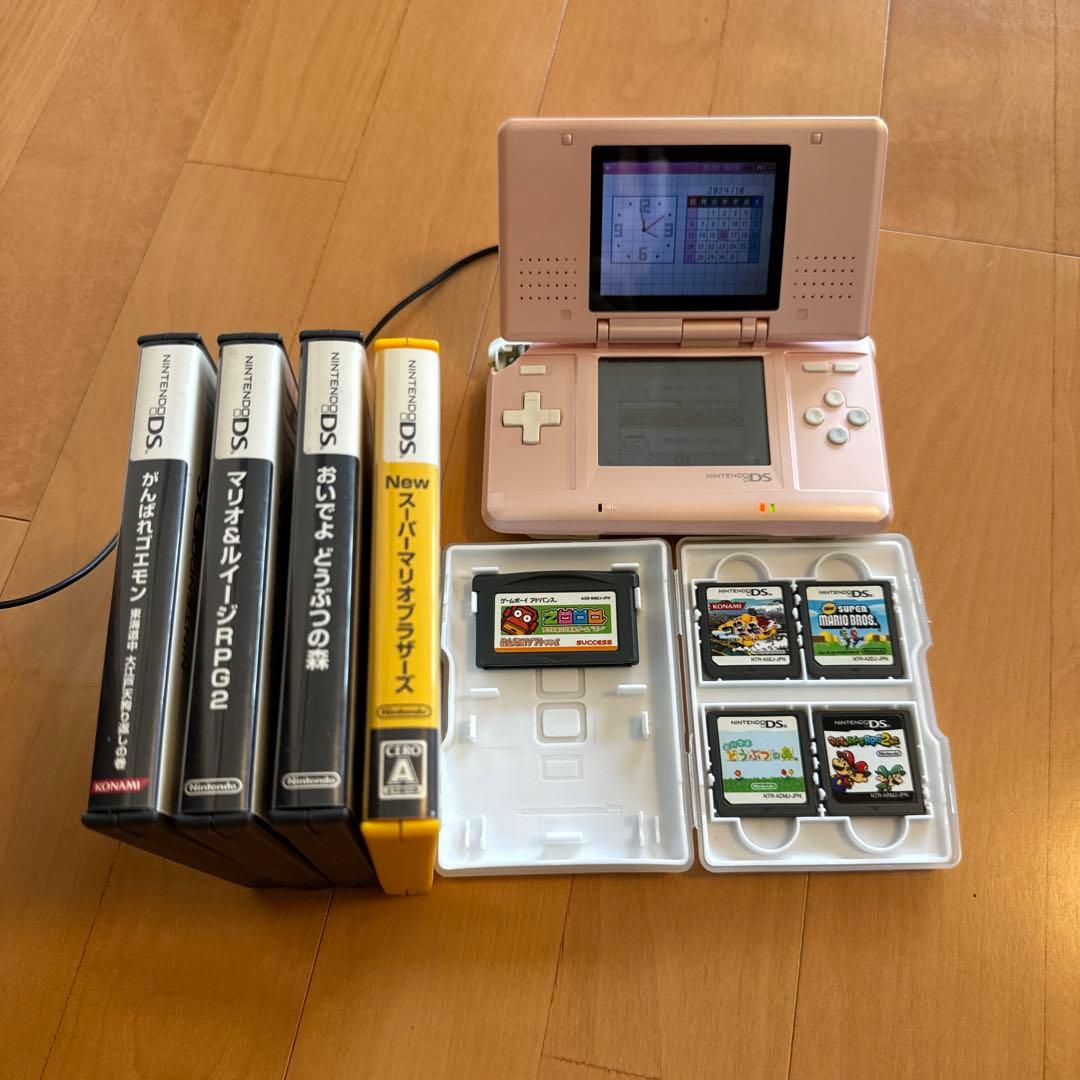 任天堂 DS ピンク 2005年モデル☆ソフト5本付き！ - メルカリ