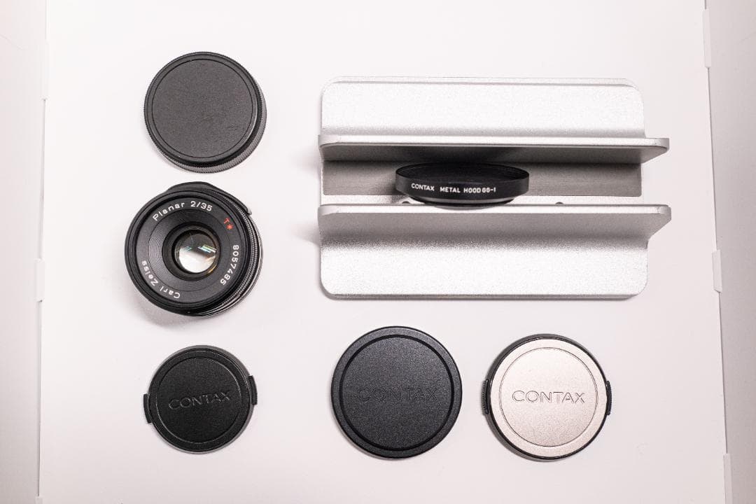 Contax Planar 35mm F2（ブラック／Contax Gマウント） 準広角】CONTAX G Planar T＊ 35mm F2 外観レビュー | 収差Love