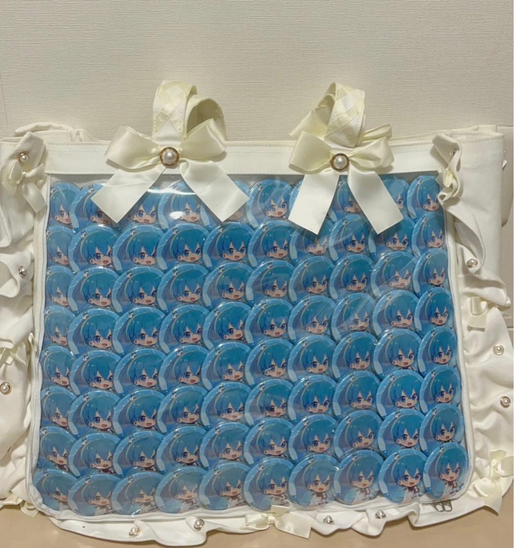 すとぷり ころんくん 旗持ち デフォ 缶バ80個 痛バなし - メルカリ