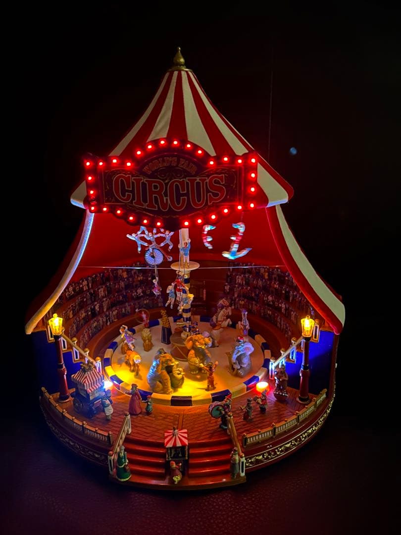 ★ミスター クリスマス ワールドフェア ビッグトップ サーカス ゴールドラベル ゴールドサーカス IN BIGHOP｜イベント＆ニュース｜BIG HOP（ビッグ