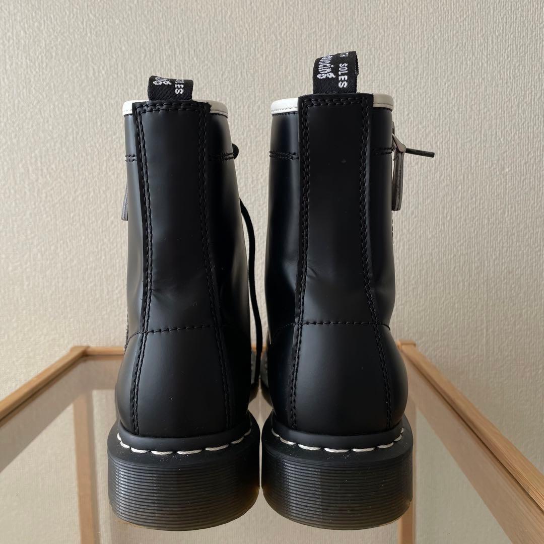 24.0】ドクターマーチン ZIP 8ホールブーツ 日本限定 ホワイトステッチ