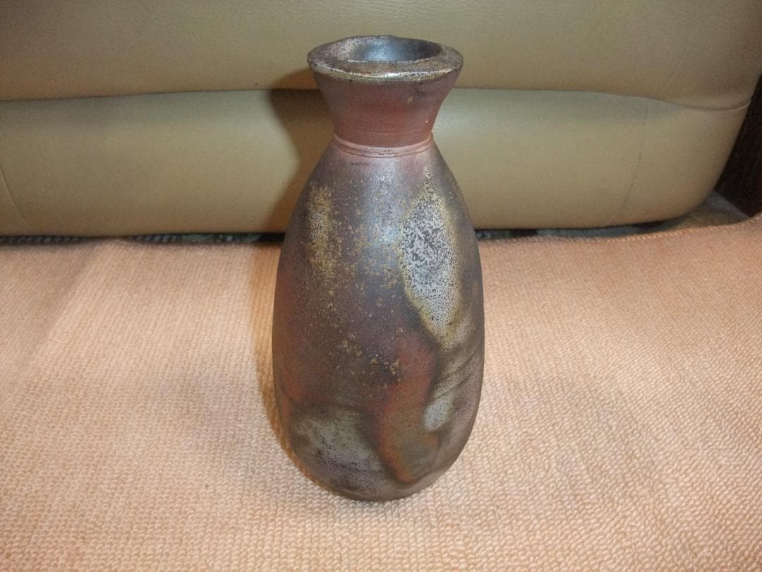 備前焼、岡山県無形文化財、吉本　正、花入 備前焼 登窯 岡山県無形文化財 吉本 正 四方桟共箱付き黄ゴマぐい呑1