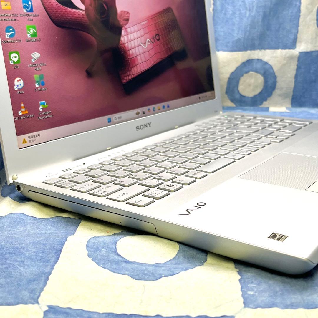 人気VAIO♡快適SSD☆i5☆美しいシルバーPC♪カメラ！Windows11 - メルカリ