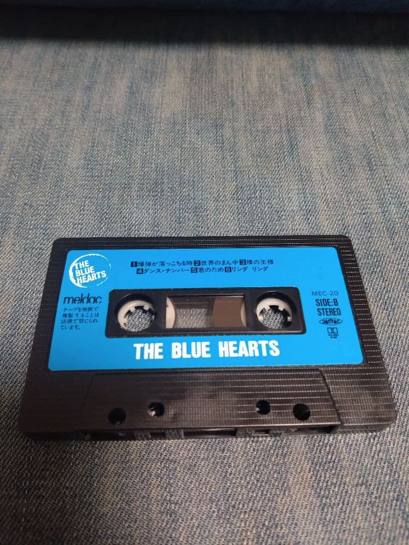 ブルーハーツ カセットテープ『THE BLUE HEARTS』 - メルカリ