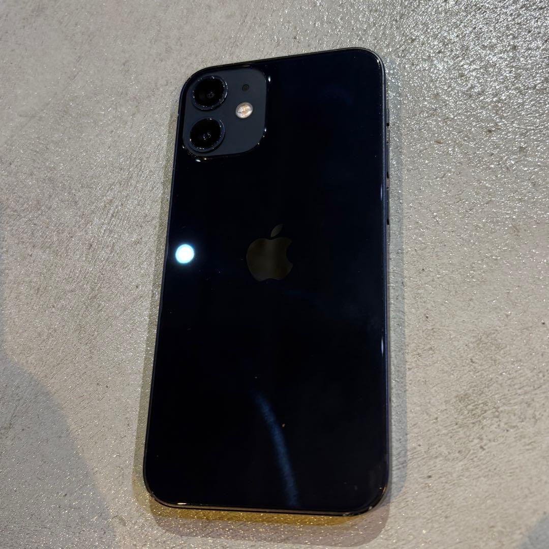 iPhone12mini 256GB ブラック Amazon.com: Apple iPhone 12 Mini, 256GB, Black - Unlocked (Renewed