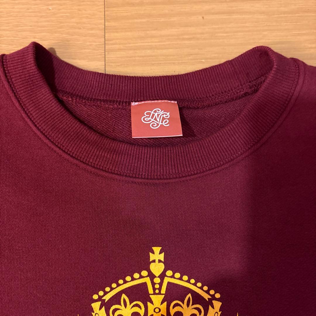 西野カナChristmas Magic トレーナー とタオルセットXL - メルカリ