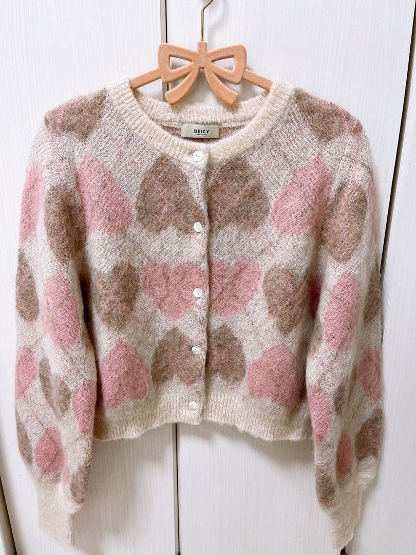 完売品】DEICY ハートアーガイルカーディガン【美品】 - メルカリ