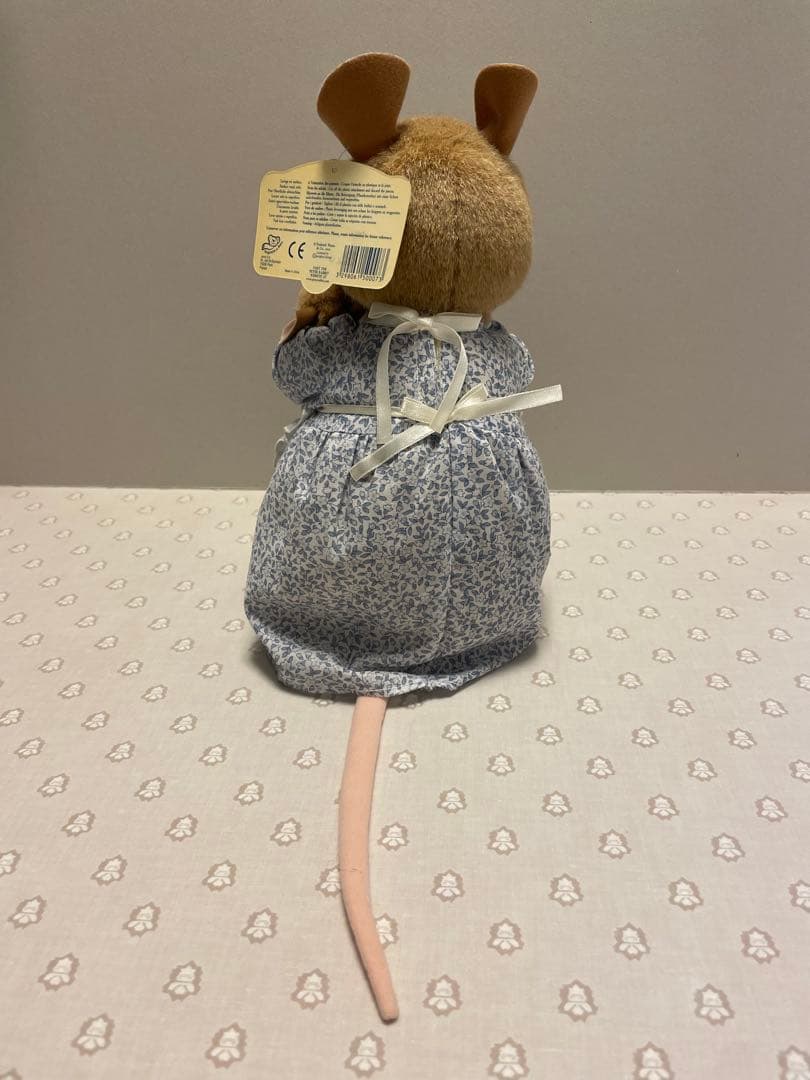 ピーターラビット ハンカマンカぬいぐるみ - メルカリ