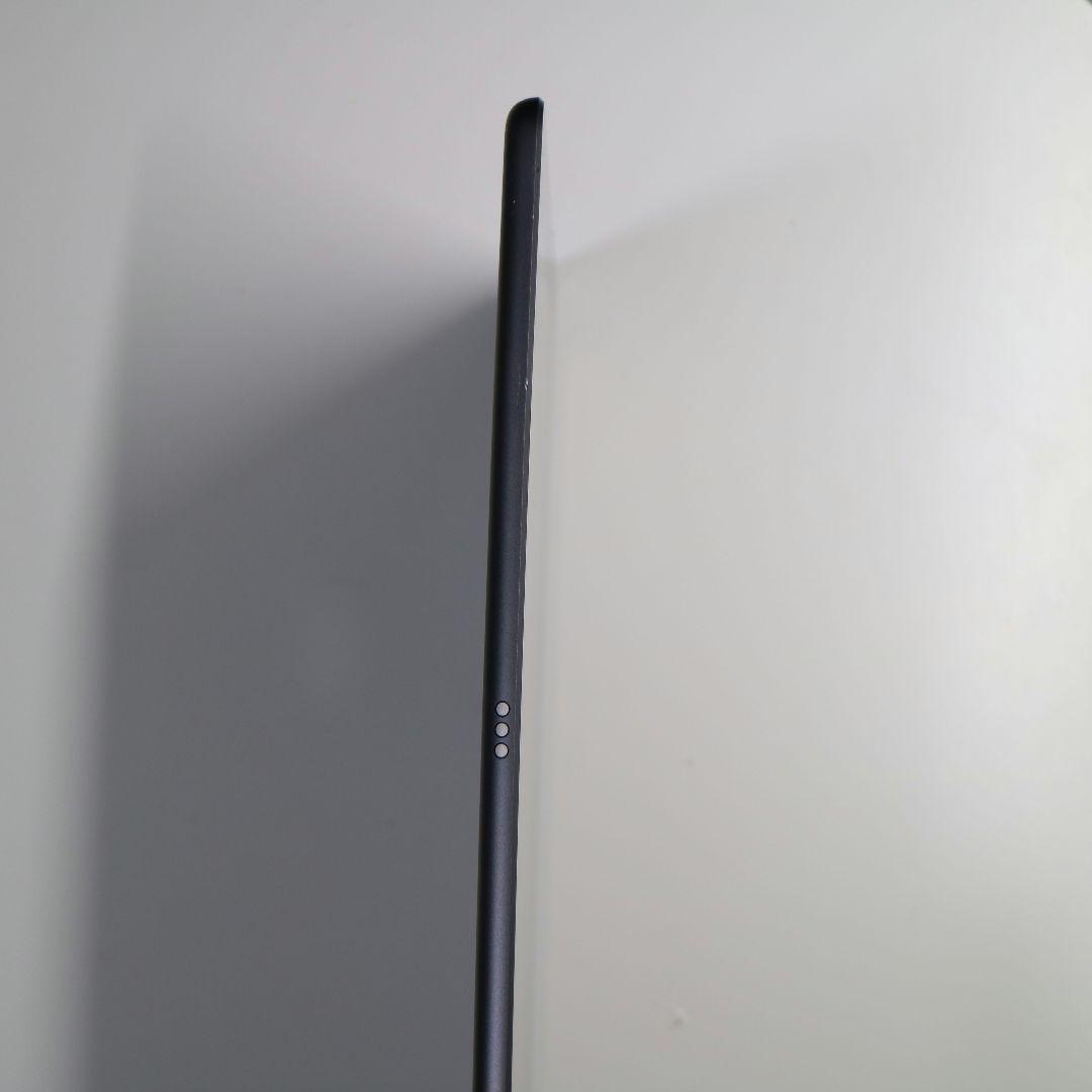背面傷・曲がり小】iPad (第8世代) 32GB WiFi+Cellular