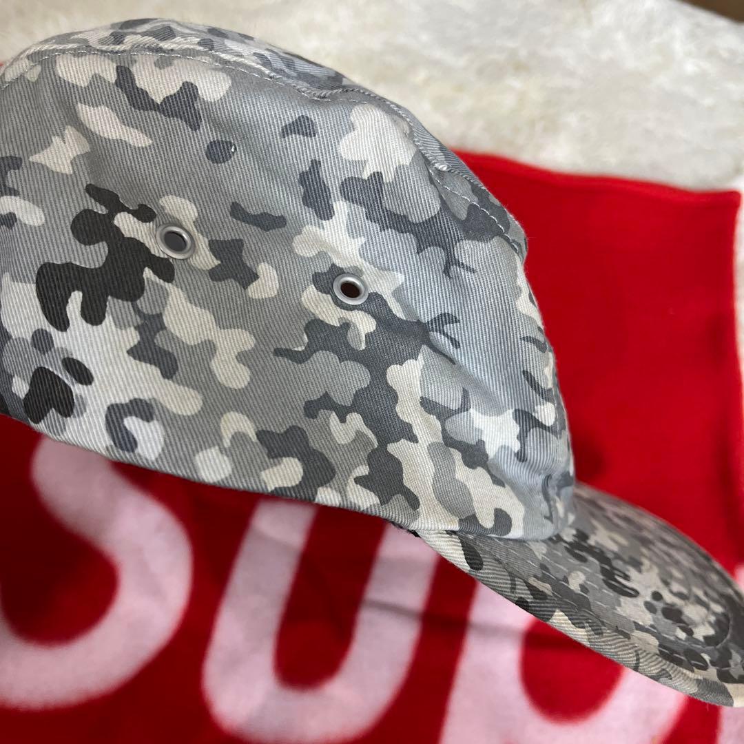 Supreme 迷彩キャップ ロゴ グレー デジカモ フリース膝掛け付き