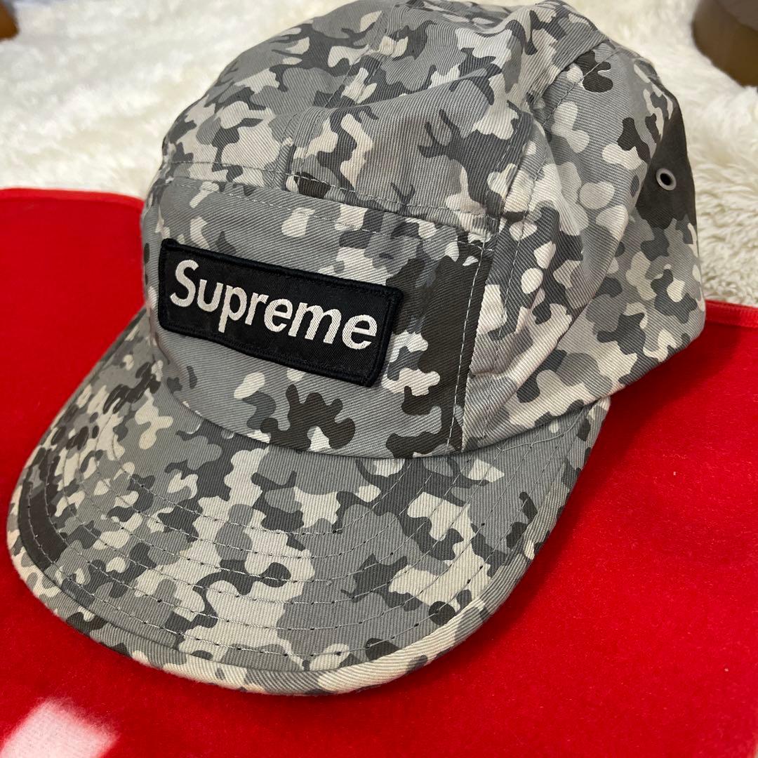 Supreme 迷彩キャップ ロゴ グレー デジカモ フリース膝掛け付き
