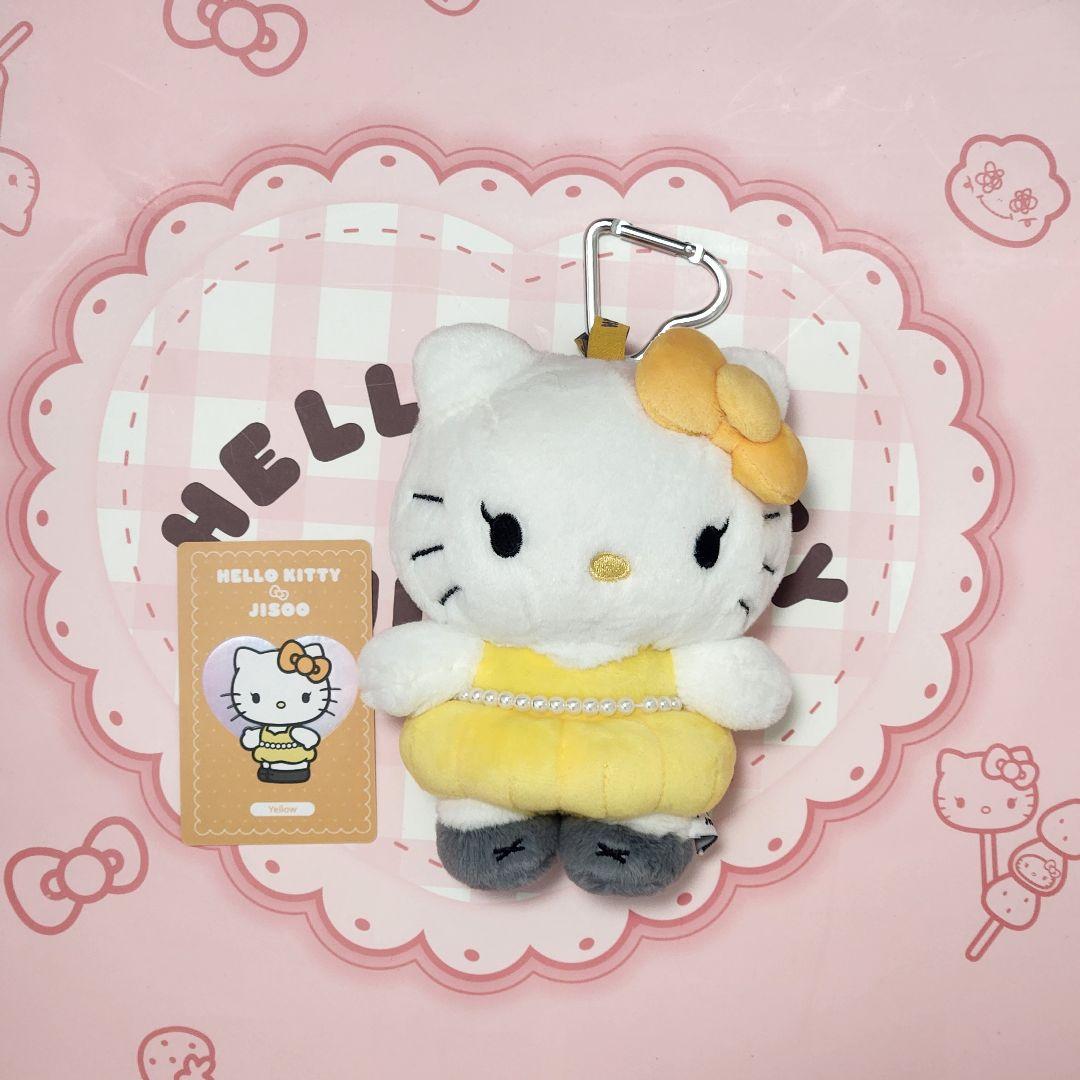 BLACKPINK ジス ハローキティぬいぐるみ キーホルダー イエロー - メルカリ