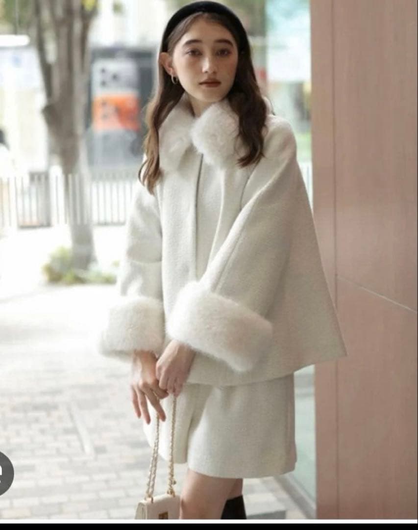 新品タグ付】Rirandture ツィードファー衿ショートコート - メルカリ