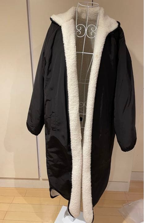 bts公式　ポップアップストア　ジャンパー BTS photos of our WILD ONE X GATA X OPEN TOYS pop up