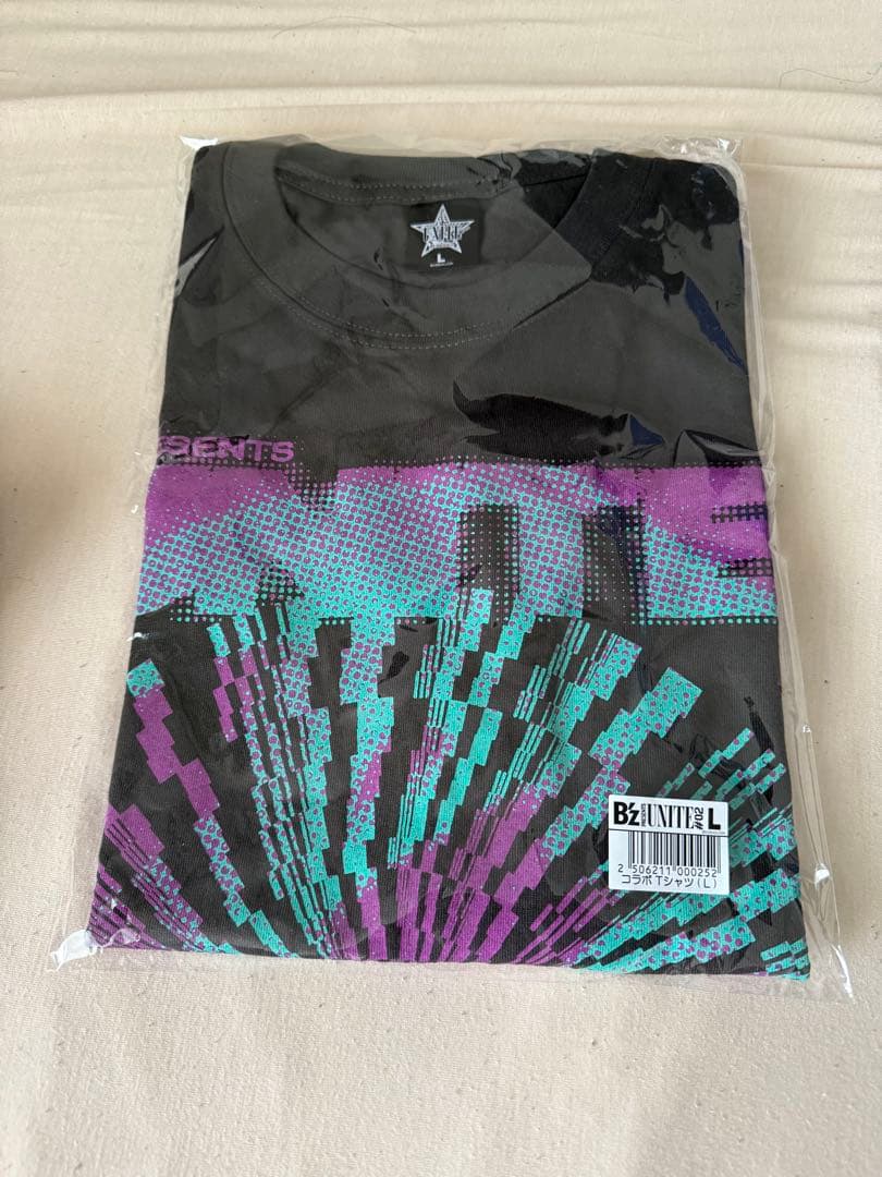 B'z UNITE#2 ×ONEOKROCK Tシャツ B'z Official Website｜UNITE#02｜GOODS INFORMATION