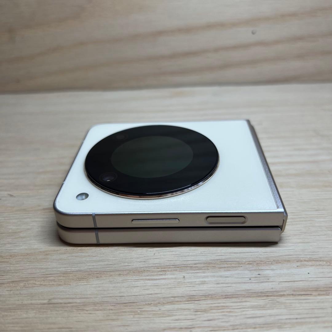 ジャンク] ZTE Libero Flip S79