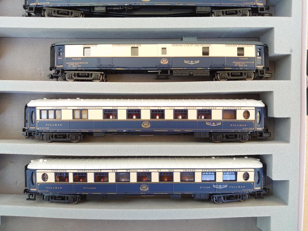 訳あり】Arnold HN4488・HN4489 「エトワール・デュ・ノール」 訳あり