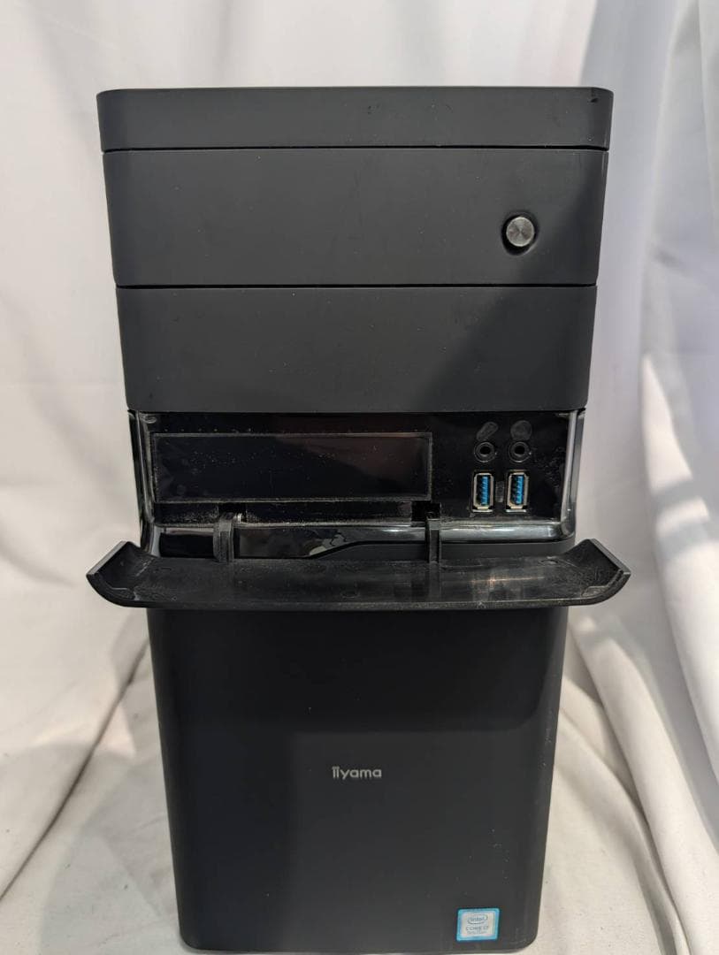 UNITCOM 第9世代 i7-9700/8GB/SSD+HDD/Office - メルカリ