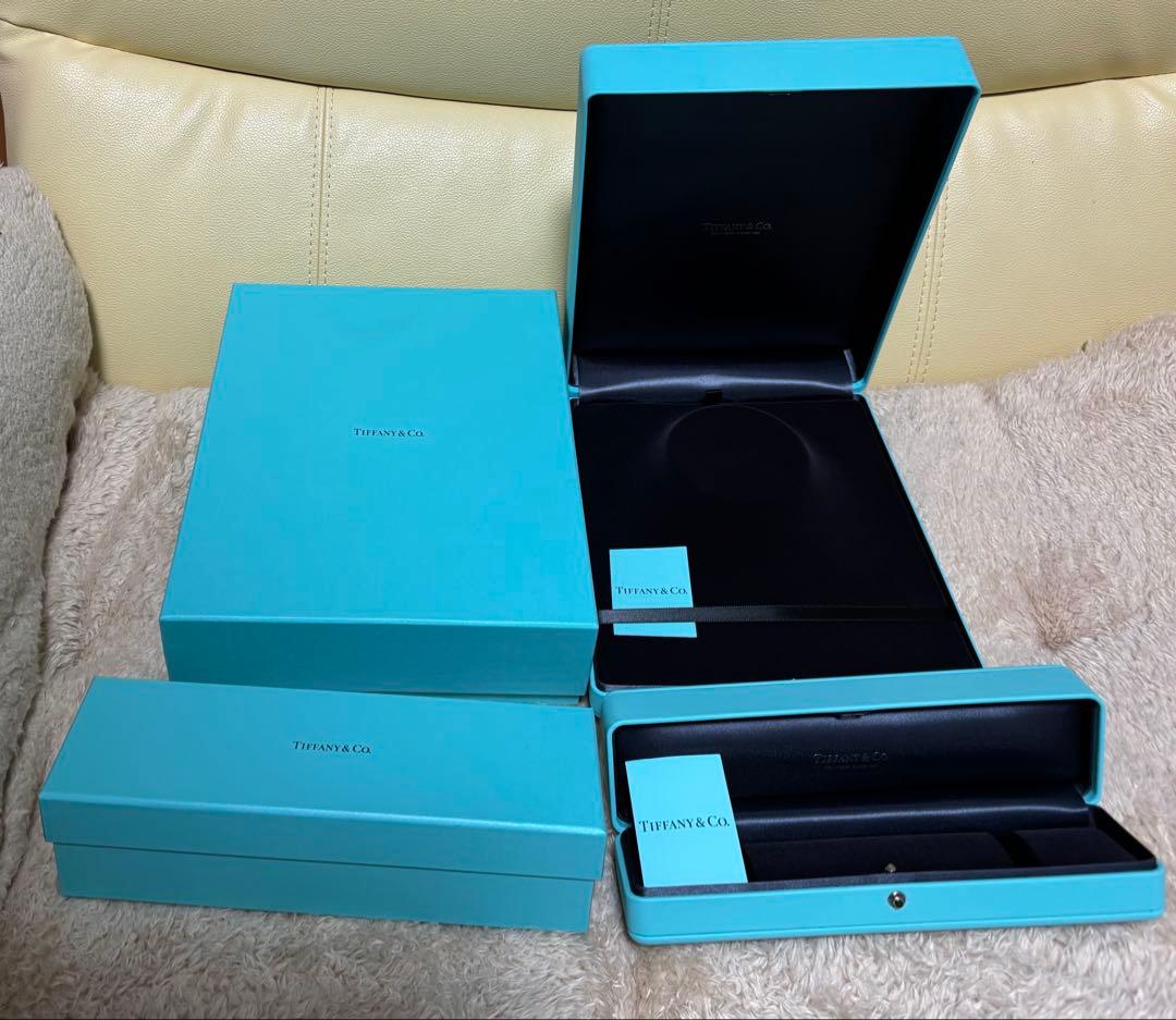 ティファニー ネックレス ・ブレスレット　ケース　空箱 紙袋 ティファニー ネックレス ・ブレスレット ケース 空箱 紙袋