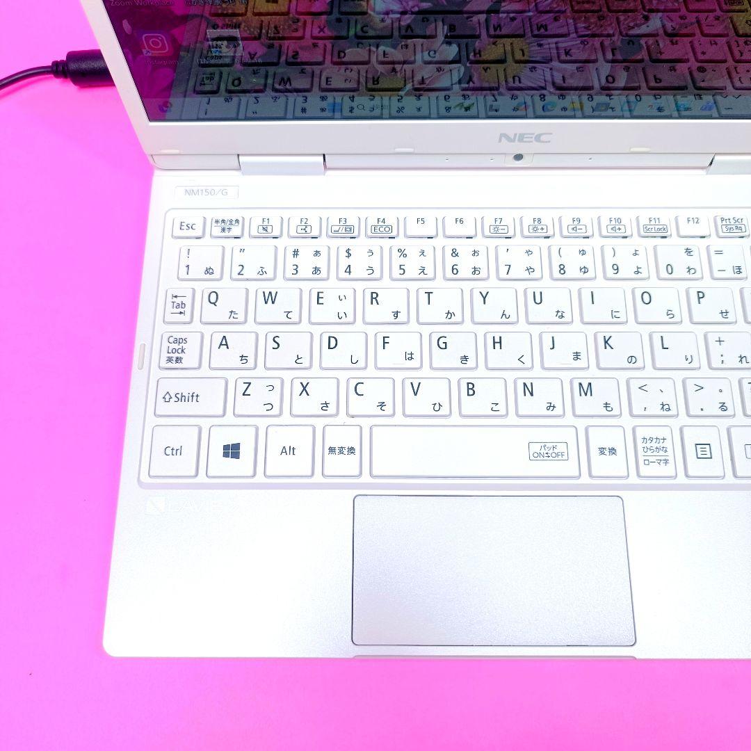 小型軽量✨約900g✨SSD128✨オフィス✨可愛いカメラ付き白ノート